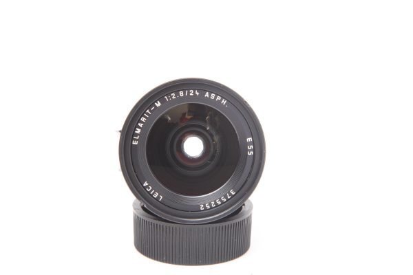 Leica M 24mm f2.8 Elmarit ASPH with hood 12592 Hot on Sale