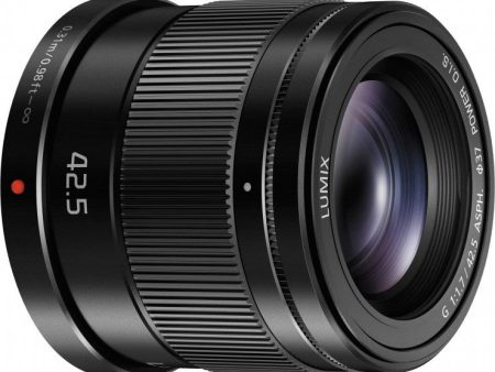 Panasonic G 42.5mm f1.7 OIS Fashion